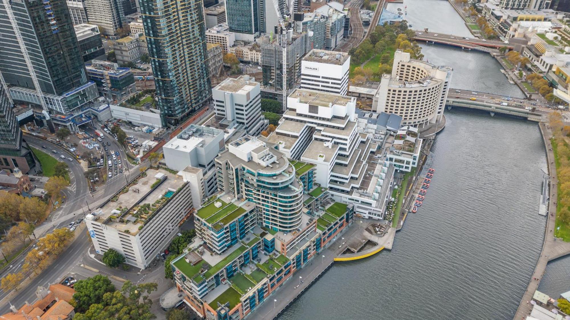 Resort Style Living Yarra Wharf Melbourne Exteriör bild